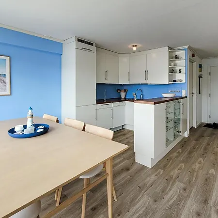 Apartment Stunning In With Harbor View